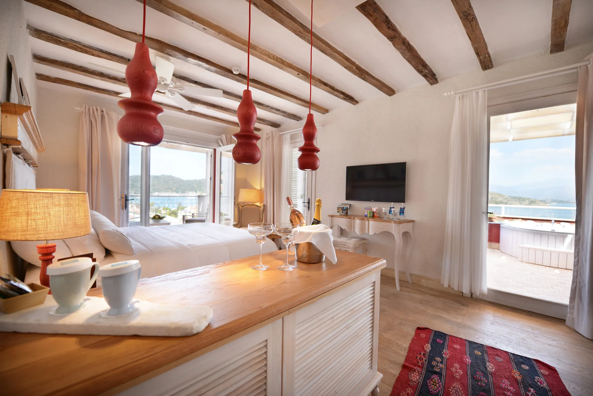 Deluxe Suite galeri görseli 1