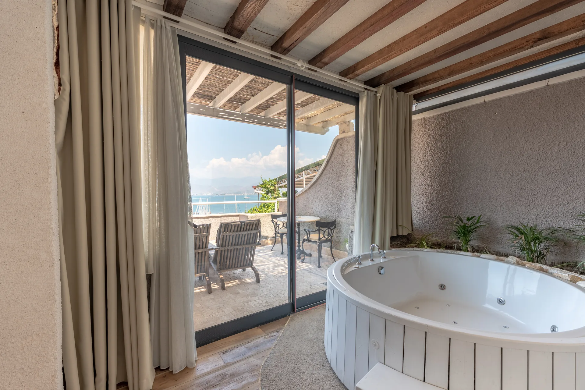 Deluxe Suite galeri görseli 15